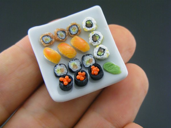 curiouszed's tweet photo. Amazing #miniature food artworks by Shay Aaron https://t.co/LQKcxphnDk #art https://t.co/LpBXHlZHyC