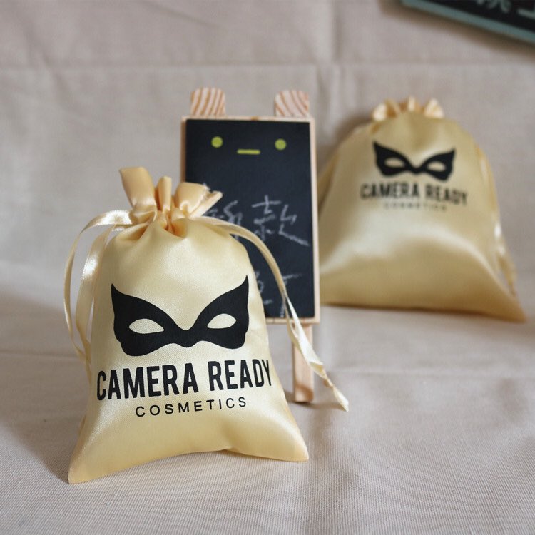 hairdrawstring1's tweet photo. #satingiftbag #giftpackaging#hairpackaging#silkbag #satinpouch#Wholesalecheapnewstylehighqualitydrawstringsatinbag#drawstringsatinhairextensionbags#CustomSatinBagsGiftPouchesCraftsPackaging#SatinBagWithTassel#BlackSatinBagWithPinkPrinting https://t.co/YPk8xEZOVx