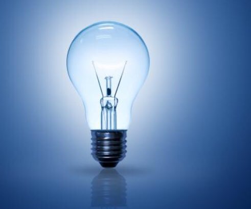 De Vershal is gewoon open: 

Kom naar de Vershal voor je dagelijkse boodschappen wij hebben wel stroom. Tot 20.00 uur open.