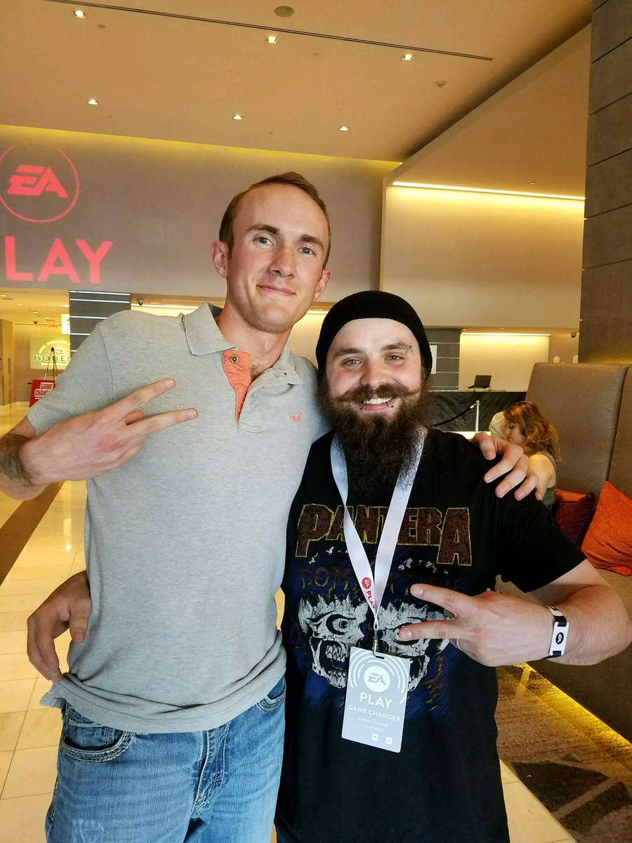 urbanmarinecc's tweet photo. I'm a little late the party on posting about my experience at #EAPlay2018 but here we go. The games were of course a fun aspect of the trip; however, the parties and people that were there made this trip worth it. (I'm gonna tag as much people as I can, don't hate me please) https://t.co/b6tYKqsd90