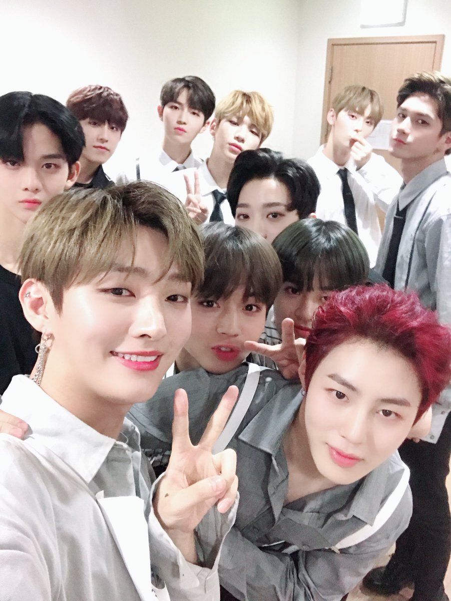 [#워너원데이] 함께했던 어제도, 함께한 오늘도, 함께할 내일도 모든 날들이  워너원과 워너블에게 행복한 기억으로 남길 바라요🔮 사랑합니다 워너블💜