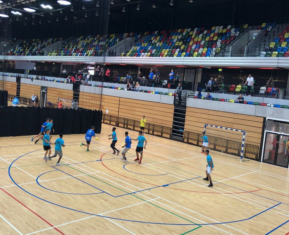 ChelseaHandball's tweet photo. Our boys playing semifinals in @RBKC team @LdnYouthGames
Go Kensington & Chelsea!!
#chelseahc
#chelseahandball
#chelseafamily
#Proudtobe https://t.co/IBgLClqjlH