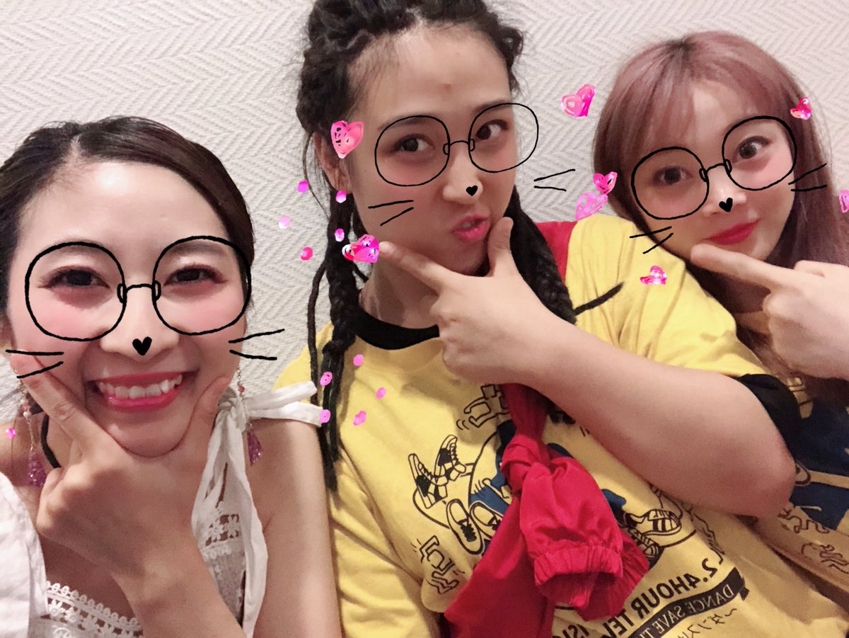 happylife_mi7's tweet photo. はん!なんだかんだ
楽しめた!!!!
チャイニーズガールと
仲良くなったよ🇨🇳👏
とーちくなんばーめっちゃ好きって
言ってくれてて出たいって言ってて
なんか喜んだ!\( ˆoˆ )/
繋がれ広がれ♡🇨🇳🇯🇵🌸
#日中 #国際交流 #dancelive
#firstdancelive2018
#ダンスは世界を救う
#拡散希望 #fdl https://t.co/Gz3N5uybmy
