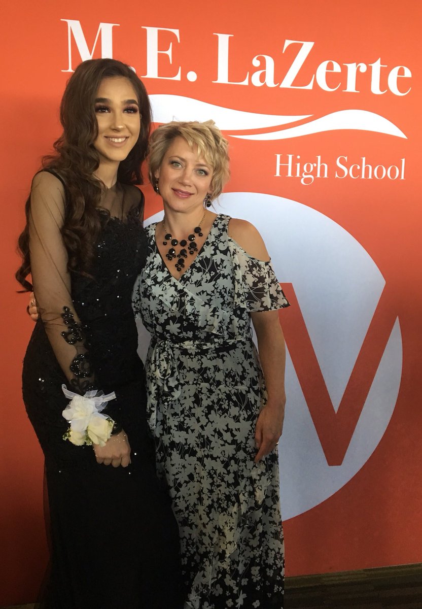 charneyerickson's tweet photo. Congratulations to the @melazerte graduating class of 2018! @EPSBNews https://t.co/XB0ashzLa4