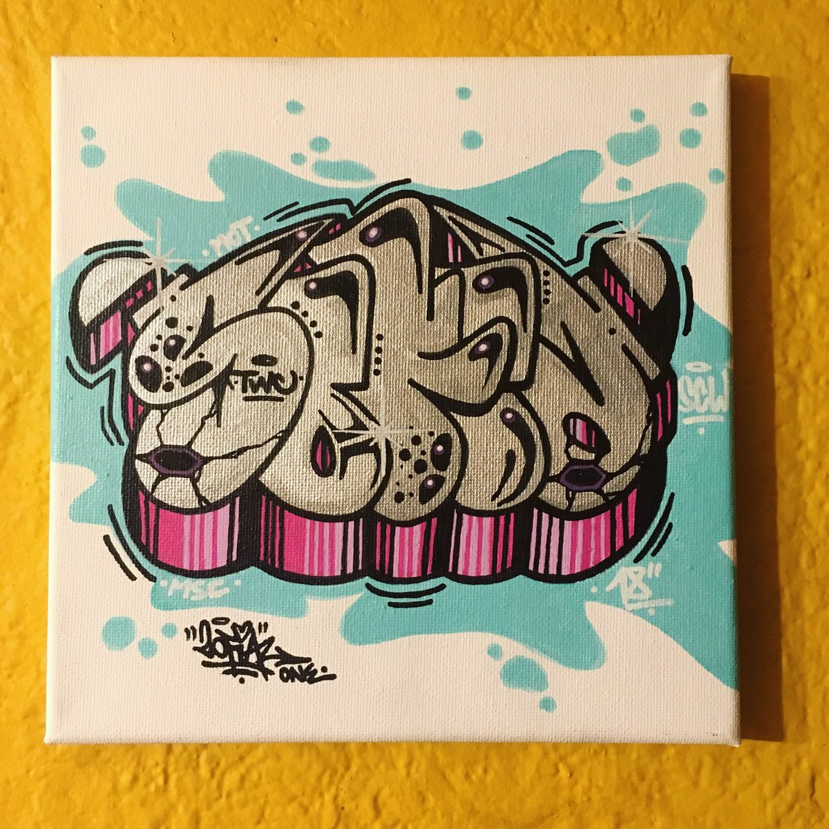 Felipeunabez's tweet photo. #zofiaoner canvas 20x20 cm con los nuevos Loop Makers, recomendados 👊🏼 La gracia de estos lápices es que después puedes comprar los mismos tonos en lata para la calle 👊🏼 #twcontour #subcomplotwriters https://t.co/YFgHckhKi4
