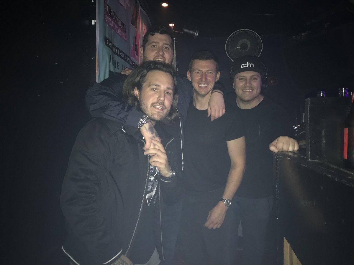 Always good to catch up with our good friends <a href="/CDCMusicUK/">CDC (UK)</a> in <a href="/gbarliverpool/">GBar Liverpool</a> Bassment last night! No messing about from them 🔉💣 #Cdc #RosbenAndCujo #Gbar