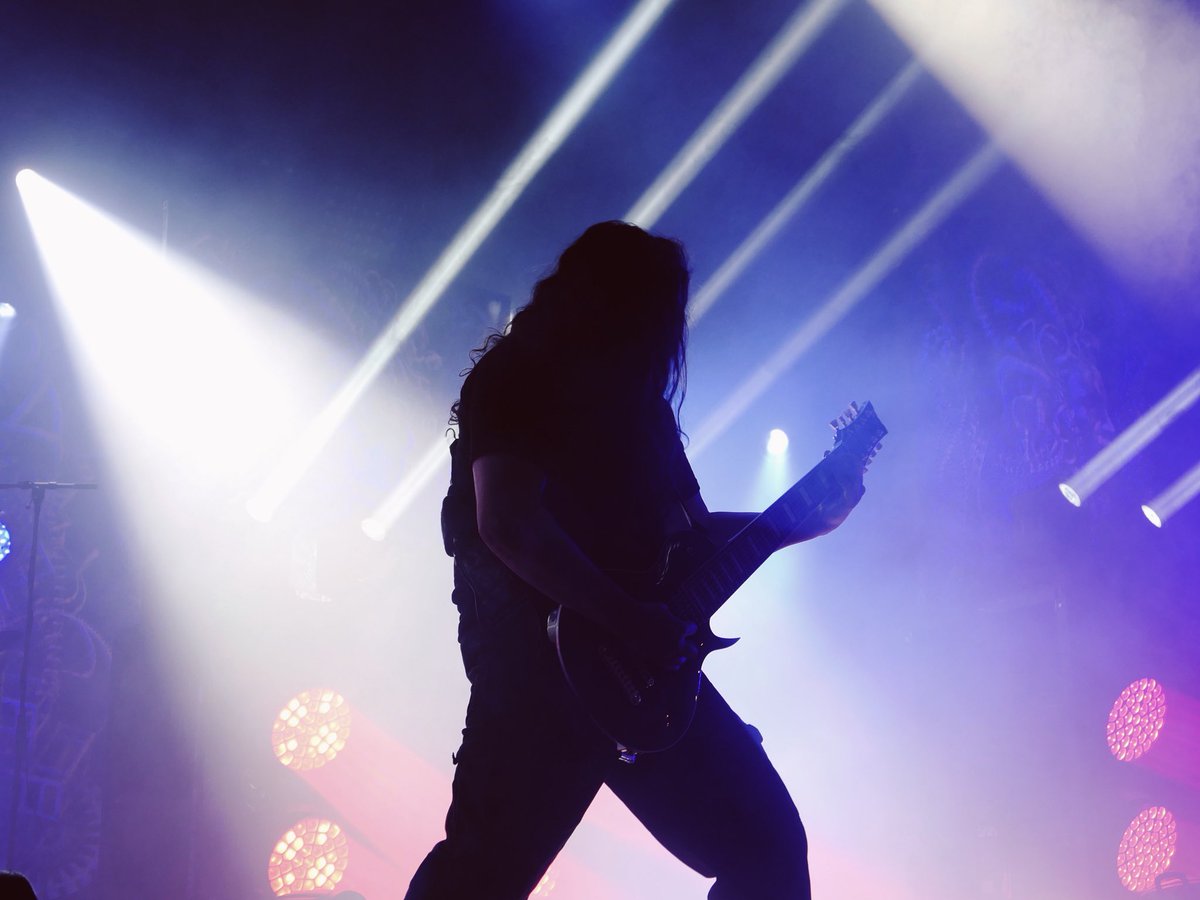 Souchka's tweet photo. . @meshuggah et ses jeux de lumières de fou !
•
#DWL18 #DownloadFr #BA217 #ZippoEncore #Zippo #livenationFr #concert #festival #metal @panasonicfrance #DMCLX15 #meshuggah https://t.co/AmObRgpWUL