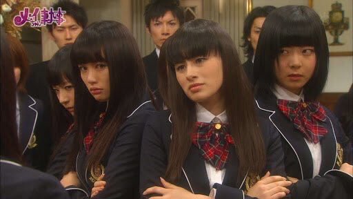 か な メイちゃんの執事ってキャストが豪華で内容も面白くて素晴らしいドラマだったけどソーレのうちの1人がホラン千秋だったのは今になって気づきました髪長い