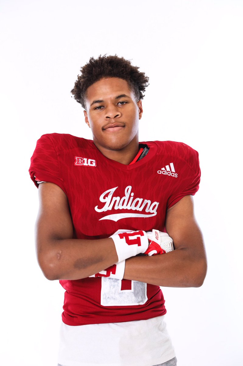 og_LT14's tweet image. STAYING HOME ⚪️🔴 #LEO #IUnit19 #Hoosier