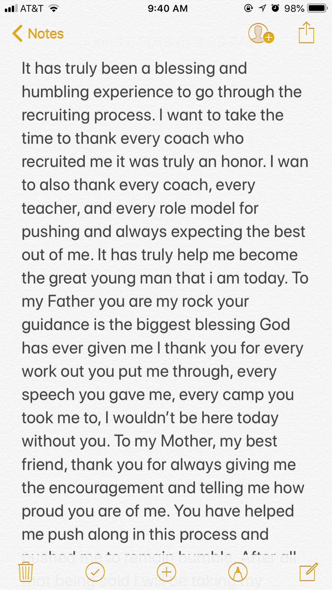 og_LT14's tweet image. STAYING HOME ⚪️🔴 #LEO #IUnit19 #Hoosier