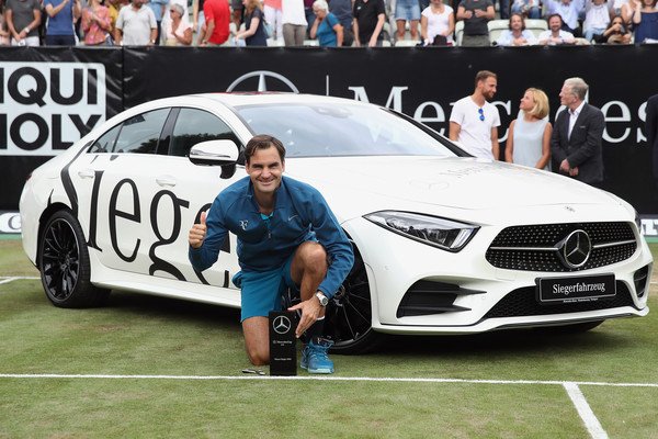 Carola_RF's tweet photo. #RF98 https://t.co/fymn9QpUjy