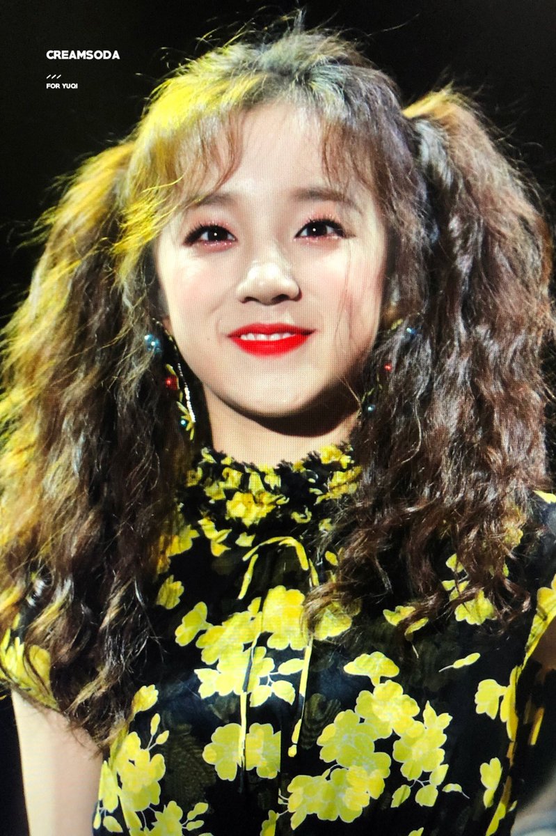 99CREAMSODA's tweet photo. 180616
큐브콘서트
#우기 #YUQI #宋雨琦

뒤늦은 프리뷰...😓 https://t.co/LsDRW3hGuw