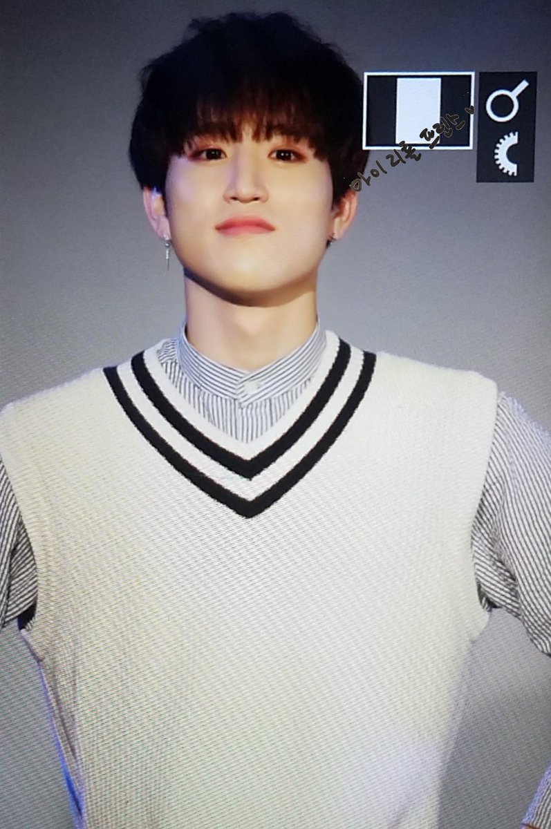 littleprinceGI's tweet photo. 180617 2부 【프리뷰】

@target7official @target7japan @TARGET7_K 

#타겟 #TARGET #지아이 #GI #김효기 https://t.co/MzS7KJABio