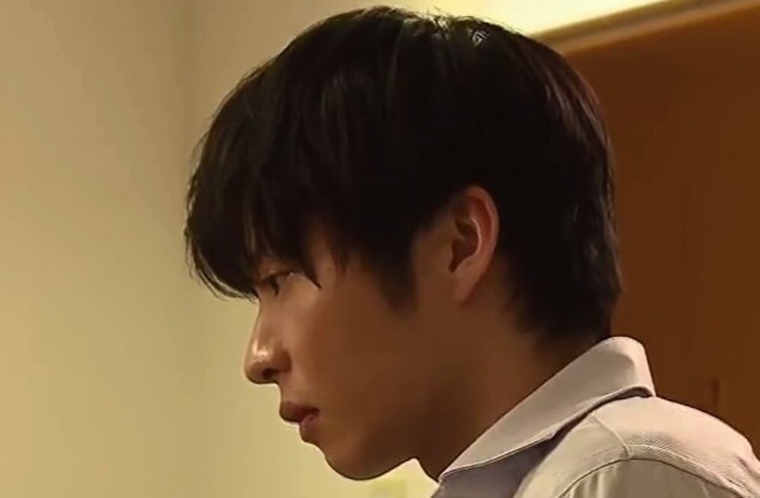 Pan 田中圭さんはな 気持ち斜め後ろからの横顔が一番カッコいいと思いますねん ただの横顔大好きババアからでした T Co Qusarthncd Twitter