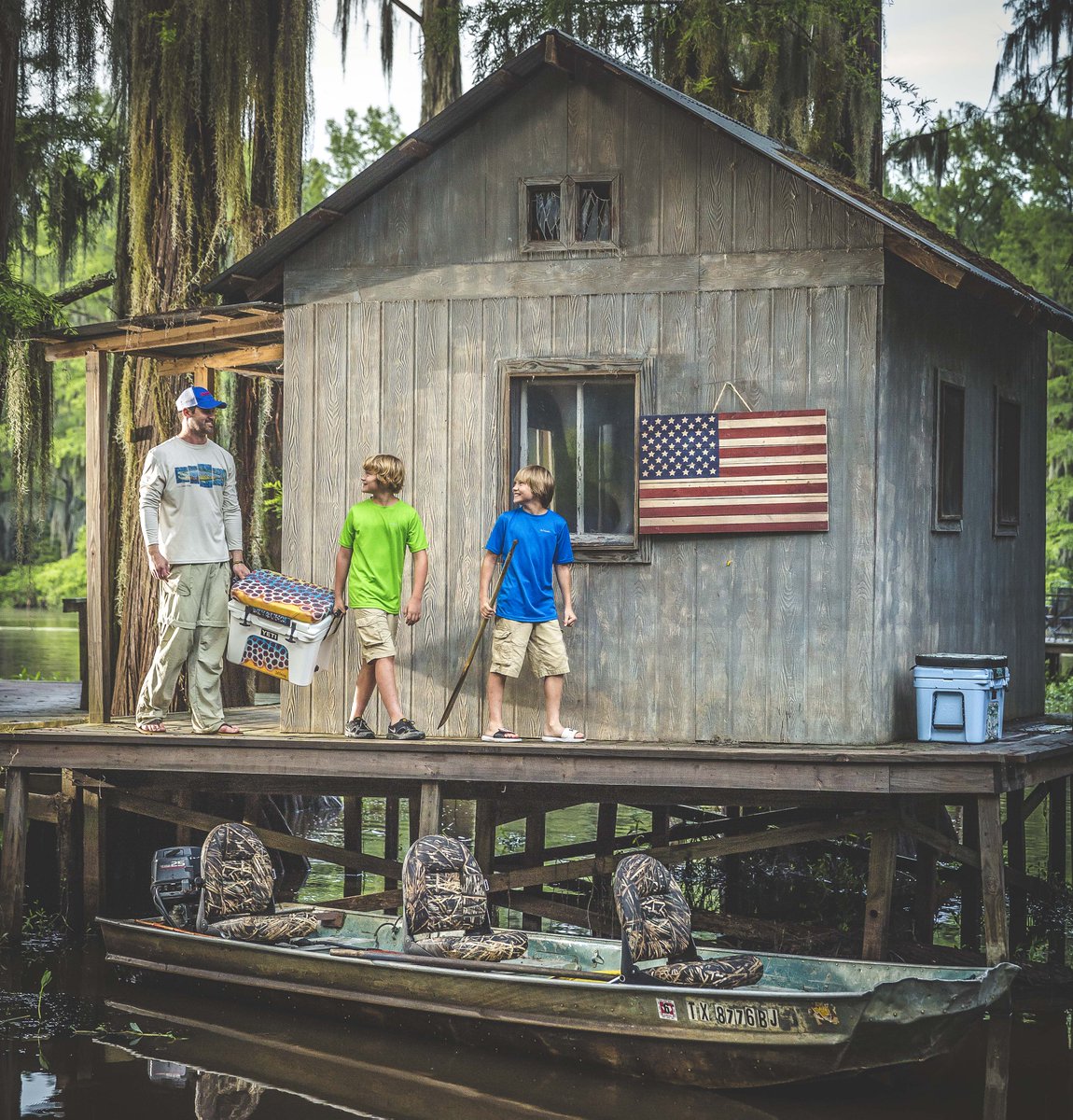 TempressMarine's tweet photo. Happy Father's Day! We hope your day is spent on a boat like ours! #FishOn #TEMPRESSAdventures #FathersDay https://t.co/2Fk1w4H92B