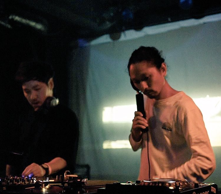 syungaa's tweet image. #MONOSAFARI
#Kiethflack presents
#KIDFRESINO LIVE 〜 #OFFCENT
2018.6.15
@ #drumbe1 〜 #Kiethflack
#hiphop #street  #analogunit
#親不孝通り