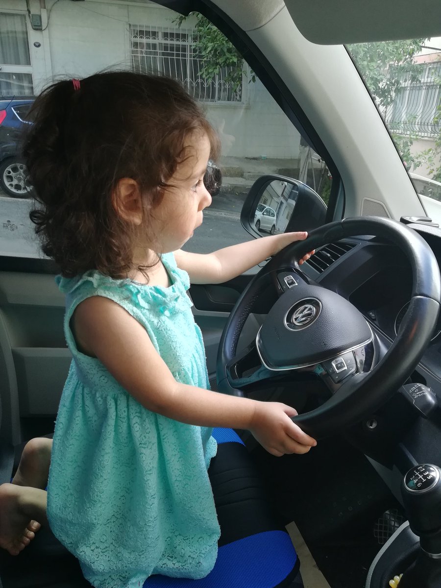 Uyuzittin's tweet photo. #Kaptanim benim 😍 https://t.co/qGVH2yd6oj