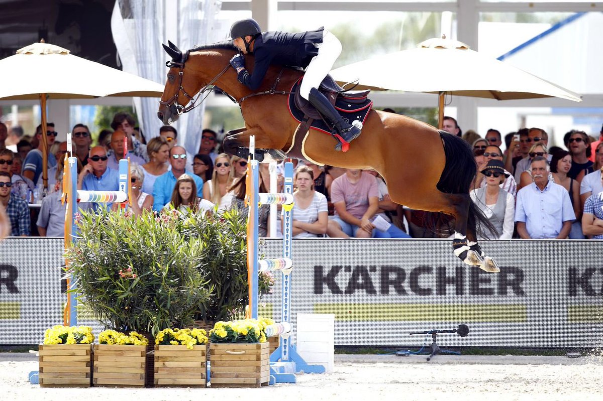studforlife_fr's tweet photo. 🇫🇷🇫🇷 Kévin Staut et For Joy van’t Zorgvliet réagissent. Sans-faute en deuxième manche de la Coupe des Nations au #CSIOSopot !!! https://t.co/p5e90uapD8