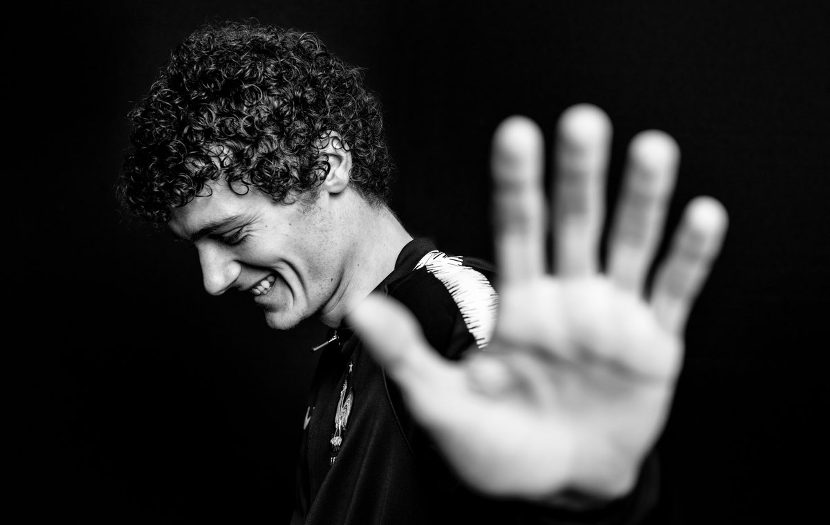 Les Bleus dans l'objectif de <a href="/nikosaliagas/">Nikos Aliagas</a> ! 📸🇫🇷 #FiersdetreBleus #Instanikos