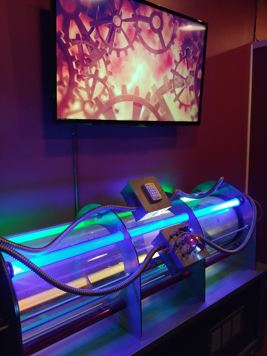 EscapeRoomRI's tweet photo. Get excited, we're opening soon! #escaperoom #new #grandopening #rhodeisland #pawtucketri #familyfun #contraptions #machines #website #visitus #comingsoon #escape #secrets #doors #keys #locks #robots https://t.co/OWyJ3kf0W0