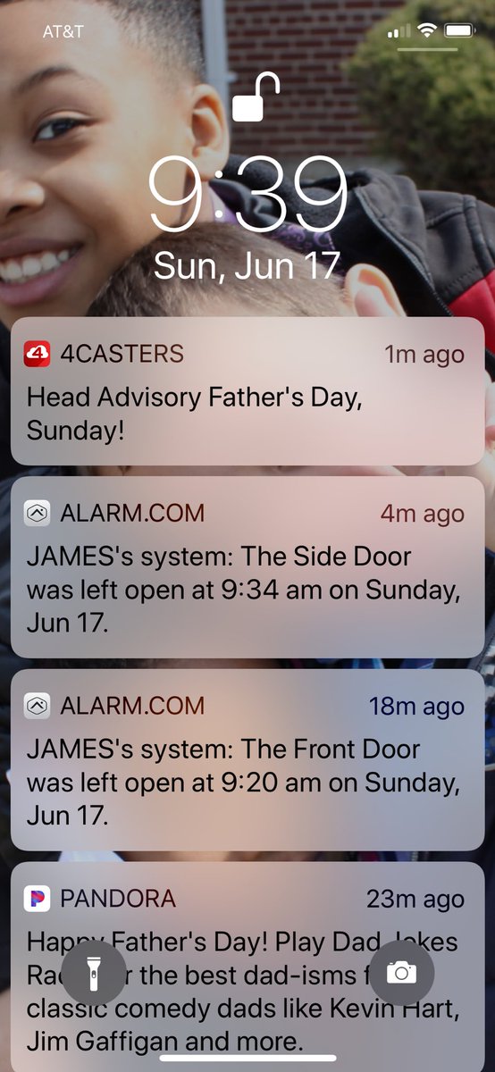 And this is why Detroit meteorologist weather alerts rock! .⁦<a href="/Deadspin/">Deadspin</a>⁩ 😆