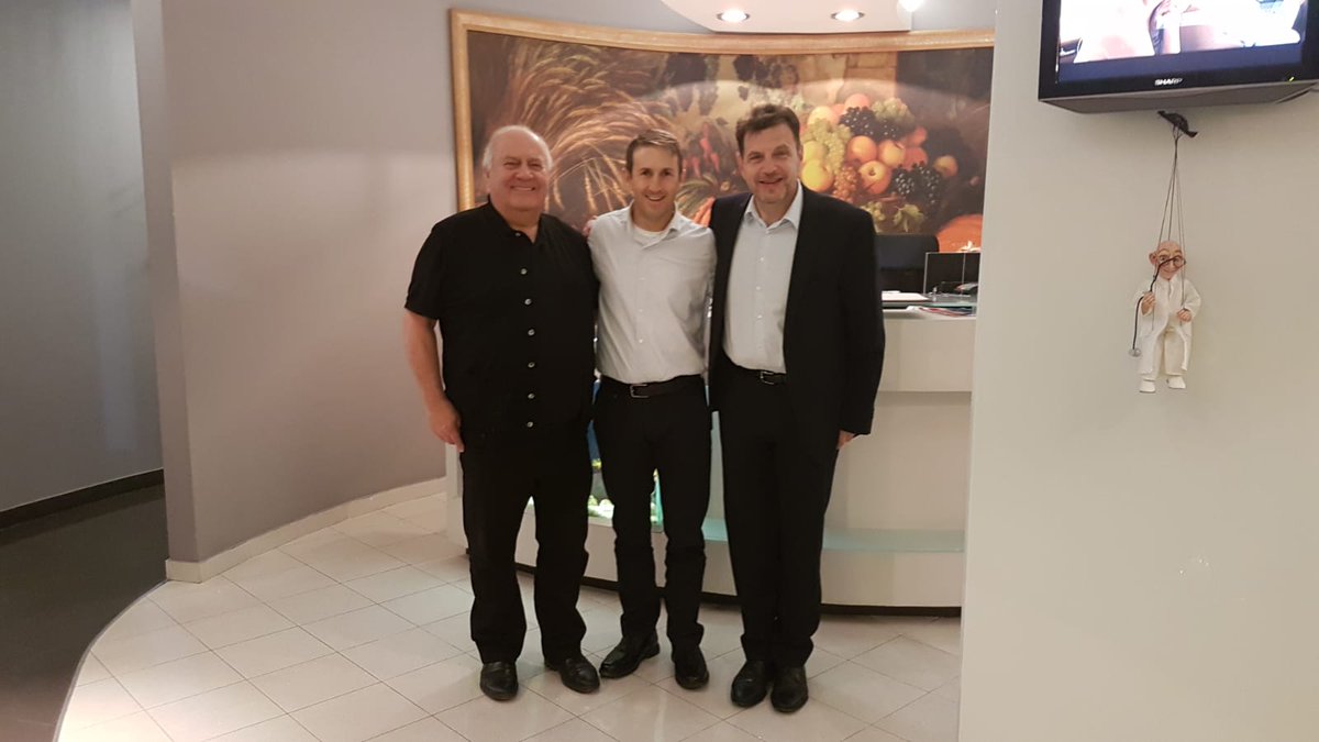 OssixDental's tweet photo. Welcome our new distributor Medtech Esthetics Russia. Wishing them luck! #medtech-esthetics.ru #OSSIX #OSSIXBone #OSSIXVolumax #OSSIXPlus #valuedpartners #Implantology #имплантология #пародонтология #направленная регенерация костной ткани #направленная регенерация мягких тканей https://t.co/sPMU2iZXAZ
