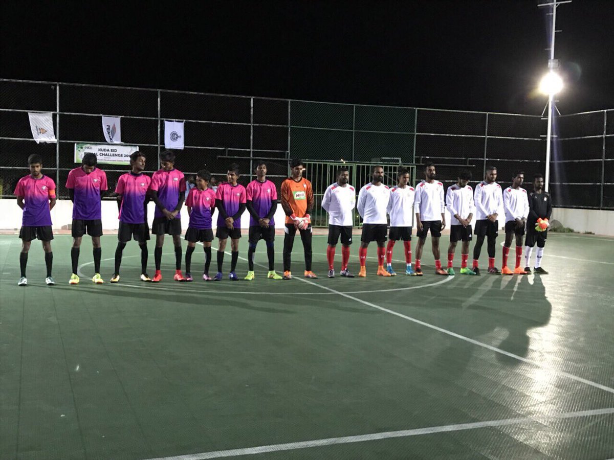 HYDS_MV's tweet photo. KUDA EID FUTSAL CHALLENGE 2018

Match Day 1 Final Score

#22Juniors 0 vs #DhanmaruUnited 6
#GSUnited 2 vs #FenakaFC 2
#FC22 7 vs #MaaranaFC 6

#HYDS4YOUTH https://t.co/ApQYhvSGBy