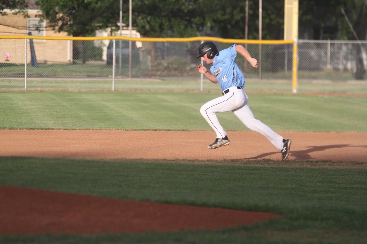 MacCountySports's tweet photo. A complete game equals a complete finish by the #Piperliners on Saturday's win over the @VCMudDaubers #ICYMI ⚾️📰
By @Petes_Picks_
https://t.co/5DsL9VFZyV https://t.co/i9LwgrEC04