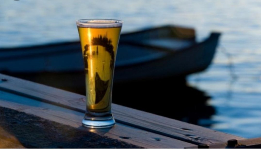 KirstyEWalsh's tweet photo. Out celebrating #FathersDay stay safe on the beer and by the water. Your children need you home to celebrate another special day. Unfortantly my children will never get to do this again! #nomoreriverdeaths #staysafe #coldwatershock #family #Grief #rememberingdaddy @noriverdeaths https://t.co/RM0X1shts2