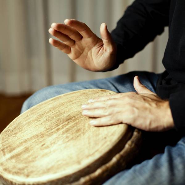 PortMedoc's tweet image. #ATELIER DÉCOUVERTE DU #DJEMBÉ A #PORTMÉDOC LE VENDREDI 22 JUIN 2018 (de 18h30 à 19h30) 🥁🥁
Ouvert à tous (enfants, adolescents et adultes).
- Tarif 3 € / personne -
* Inscriptions auprès de Florianne SAILLARD (06 42 81 00 57, fs@port-medoc.com)