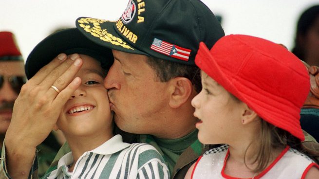 El #MovimientoSomosVenezuela les desea un #FelizDiaDelPadre a todos aquellos hombres que con responsabilidad y valentía construyen la Patria buena para sus hijos es hijas.