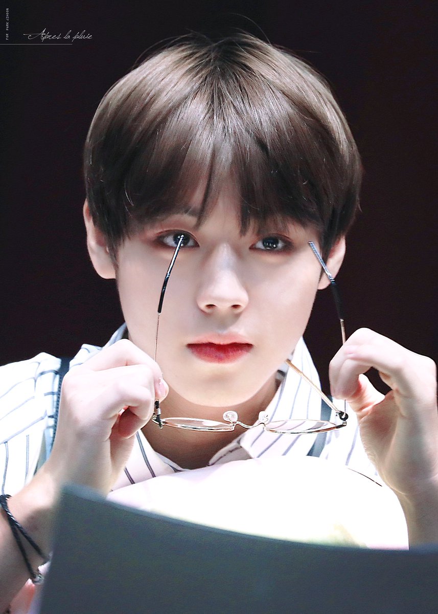 Apreslapluie_JH's tweet photo. 심장아프다ㅠㅠㅠㅠㅠㅠㅠㅠㅠ
#박지훈 #워너원 #WANNAONE https://t.co/NiTll0Etj1