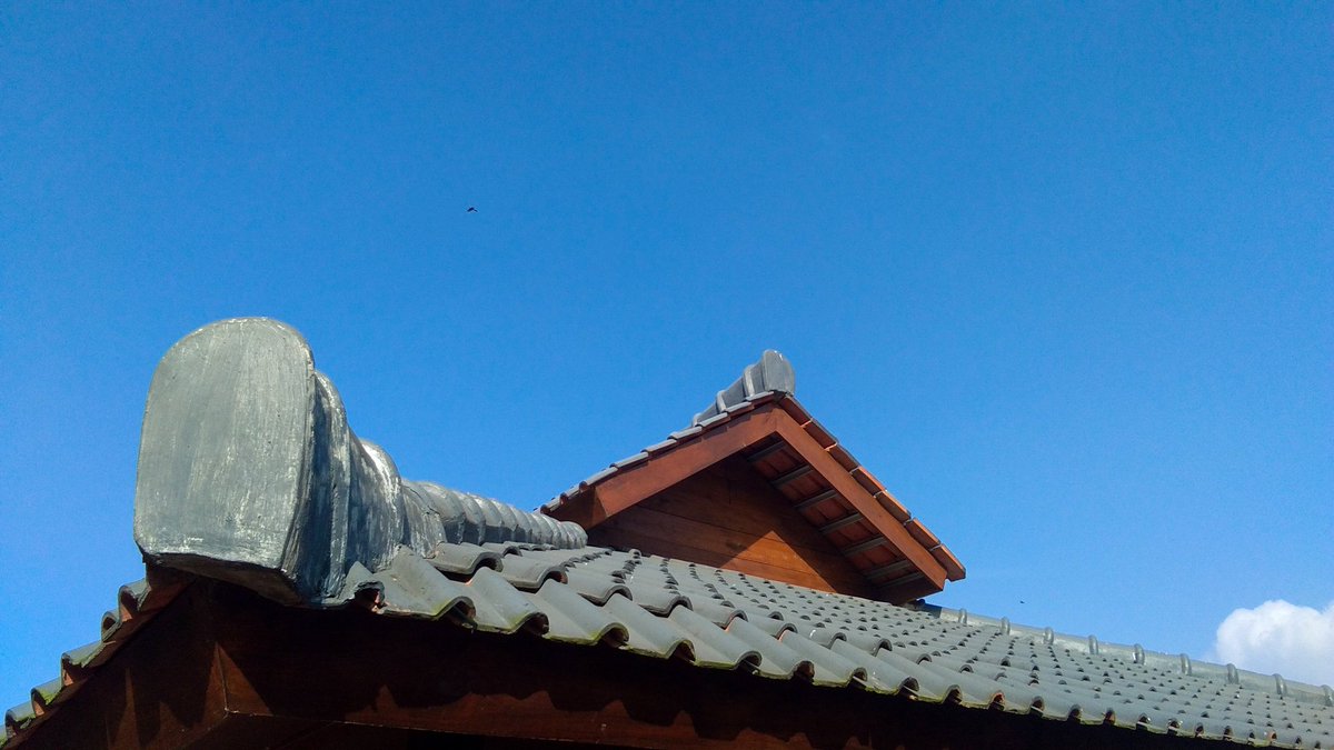 LeYanaka's tweet photo. Theme: Sky
Location: Floating market, Lembang

Follow my Facebook page at:
https://t.co/o3FXPDE9Be

#photographyart 
#photograph 
#sky 
#photo https://t.co/hInMrkX4om