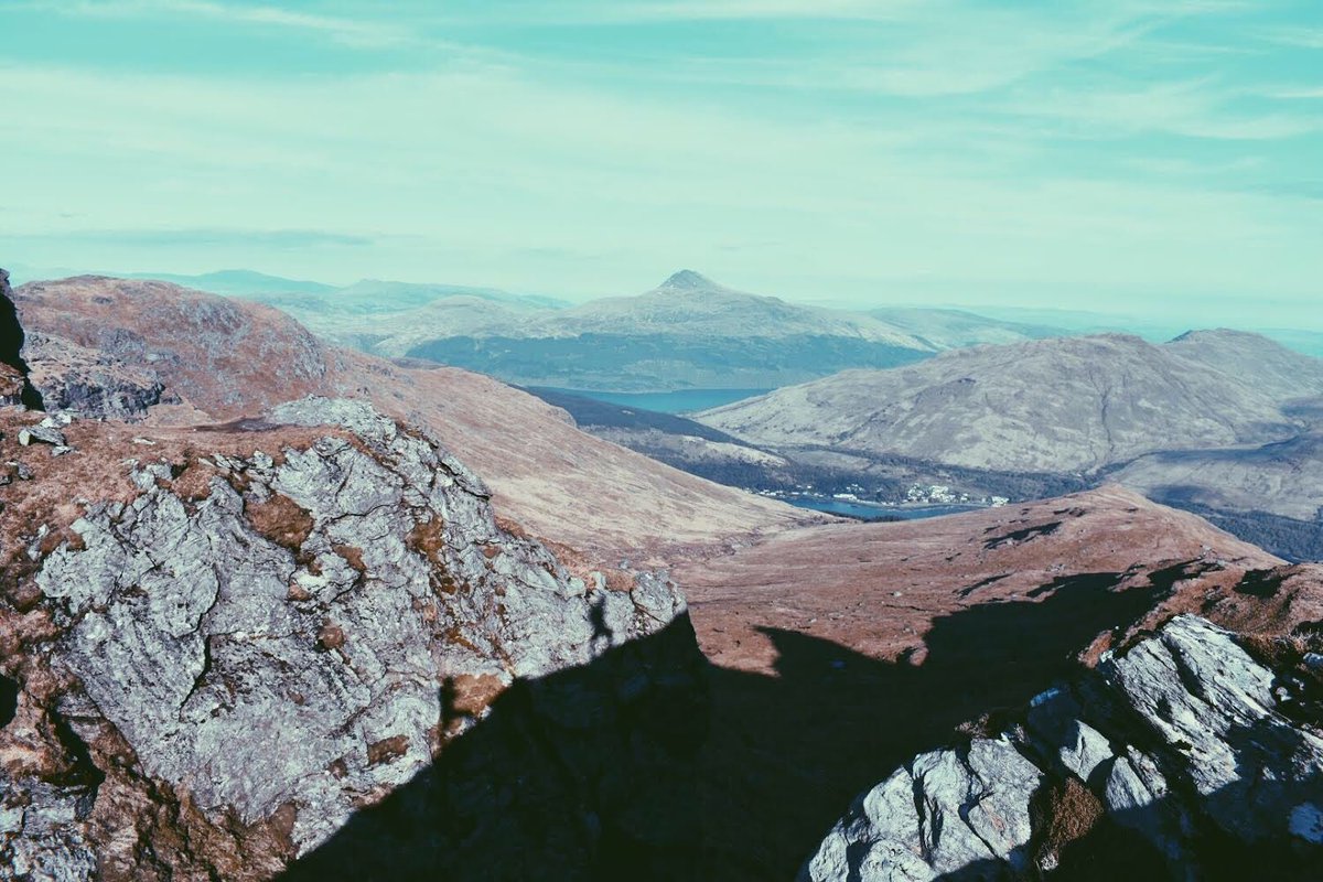 Xplore_Scotland's tweet photo. Views from The Cobbler 💪🏼😍⛰ IG 📸 gordonyule 

#scotland #scotlandsbeauty #scotlandtrip #scotlandlover #lovescotland #uk #uk_photooftheday #europetrip #europe #hiking #travel #travelblogger #travelling #photography #photooftheday #gopro #bbscotlandpics #scotspirit https://t.co/88DaIJQgpI