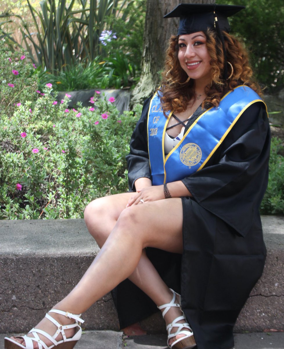 BatresRoxy's tweet photo. #UCSB2018 congratulations my love https://t.co/8BdKS4LVIh