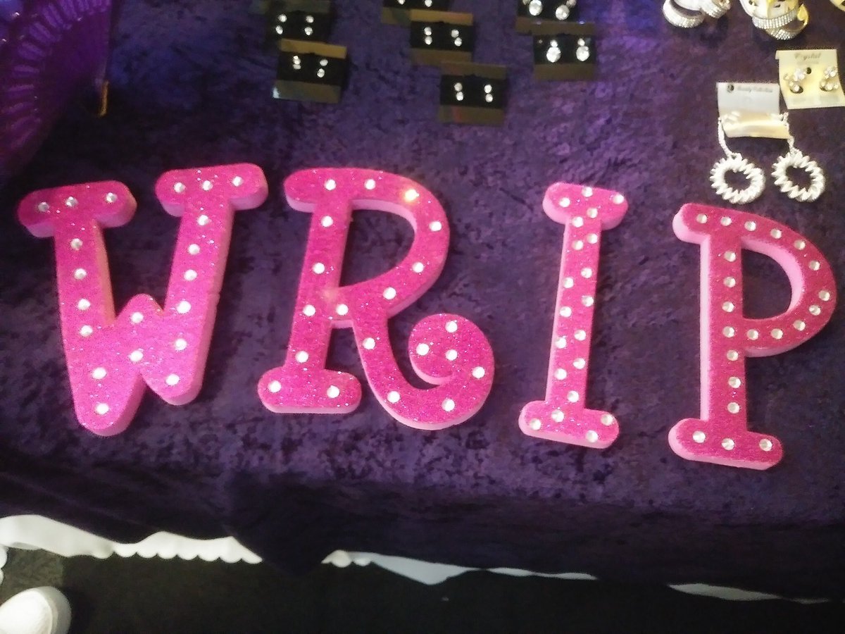 WRIP___'s tweet image. WRIP TEAM 💜 #womenrenewedinpower #women #womenempowerment #womenempoweringwomen #TEAMWRIP #WRIP #resourcecenter #agency #women #queens #purple #allwhiteparty #Vendor #lipstick #lips #lipgloss #lipliner #lookgood #feelgreat 💜💜💜💜💜💜💜💜💜💜💜💜
