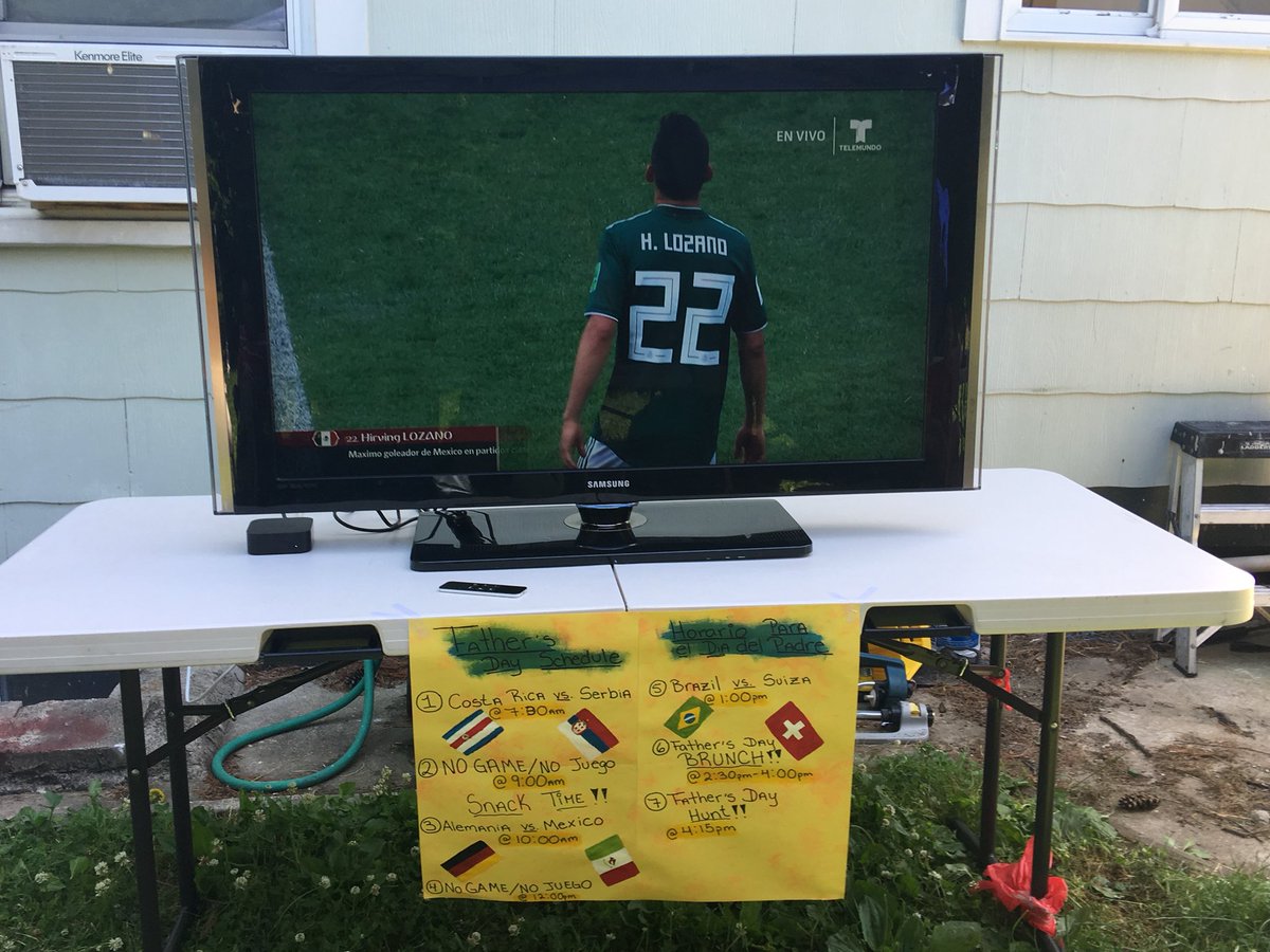 MegEstevez's tweet photo. Celebrating #fathersday2018  #mundialtelemundo https://t.co/ui9dMx09XQ