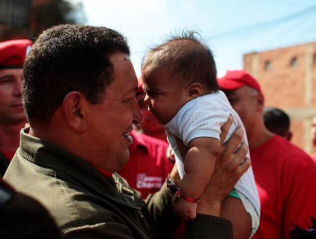 IdealdeBolivarB's tweet photo. #Táchira I #Torbes @SoyComunicadorClap hoy Llega el Día del Padre, esa fecha que dedicamos a esas  personas  que desde que tenemos conciencia reconocemos como nuestros  héroes que luchan por La Patria,Felicidades #PadresCorazonDelPueblo.@NicolasMaduro @FreddyBernal.@ROBERTOLOBOT https://t.co/gSFUTRpJZS