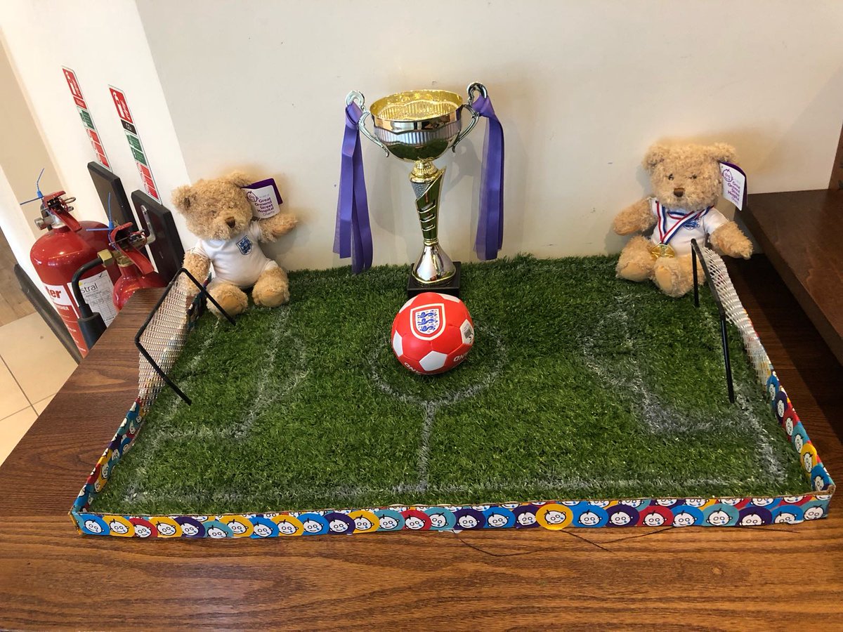 Daniel Jones tweet media