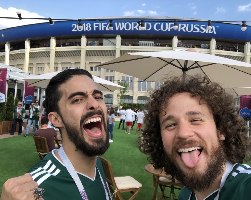 SLXTHRN's tweet photo. AHUEVO, VAMOS MEXICO, SI SE PUEDE. 🇲🇽 https://t.co/elbGeqEHFx