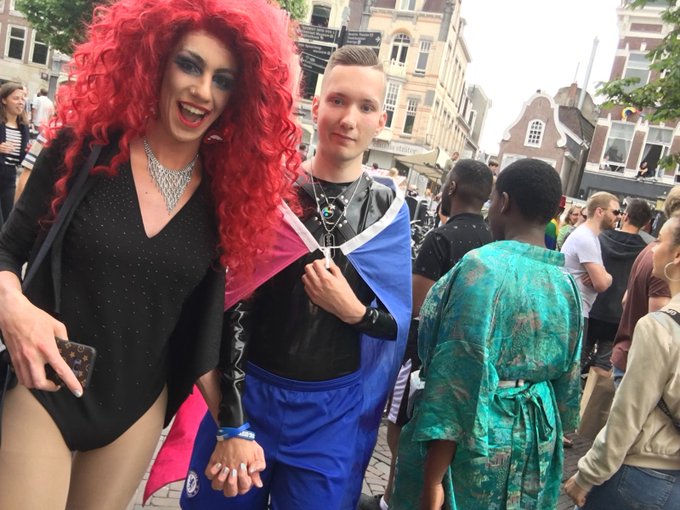2 pic. Gaypride utrecht was fun?? https://t.co/J1Bsmt0w9a
