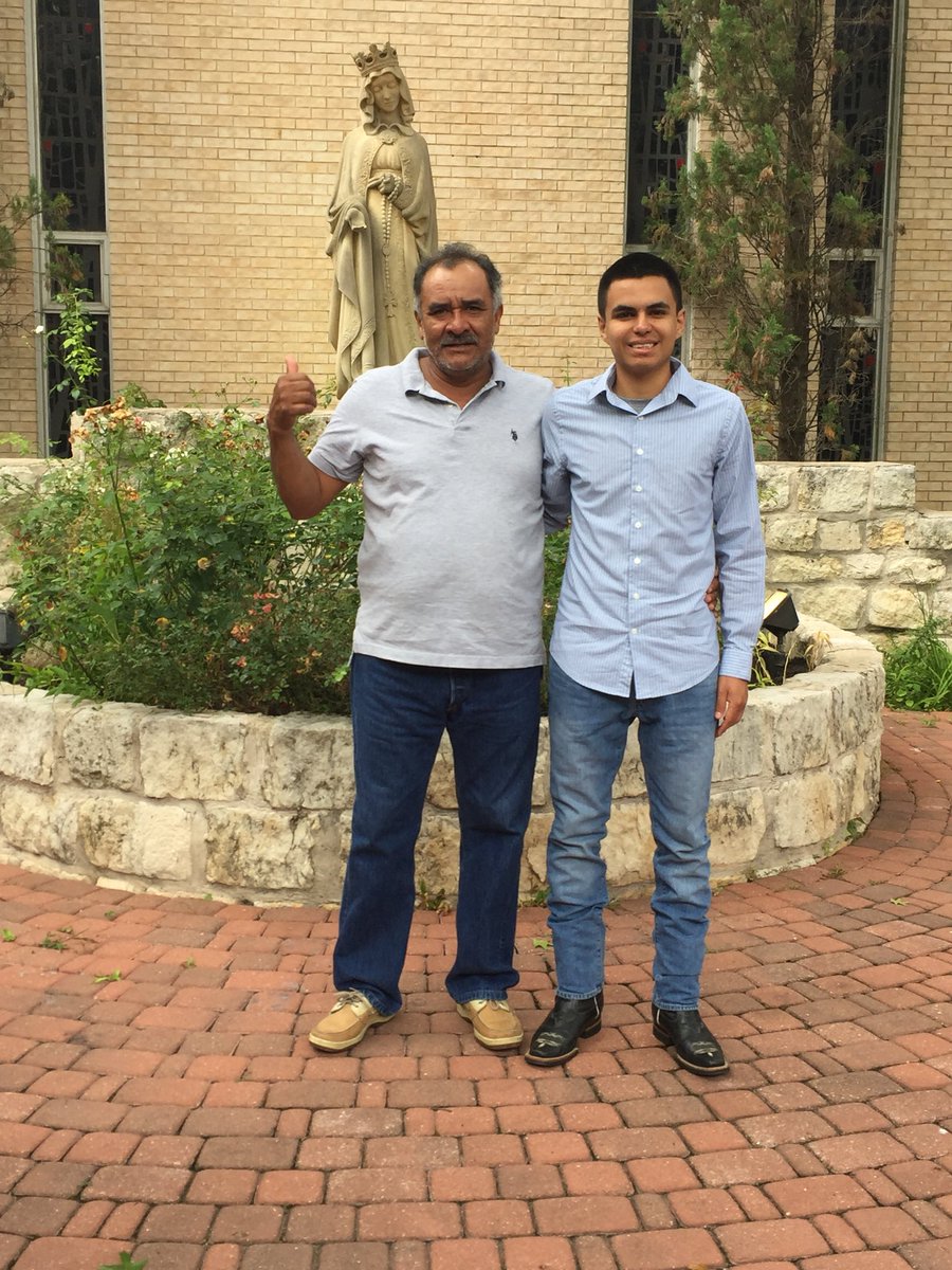 58_alvarez's tweet image. Happy Father’s Day to mi jefe alias el papa de los pollitos 🐤 #WeBlessed #Beaner I hope I become the man you are 👨‍👦