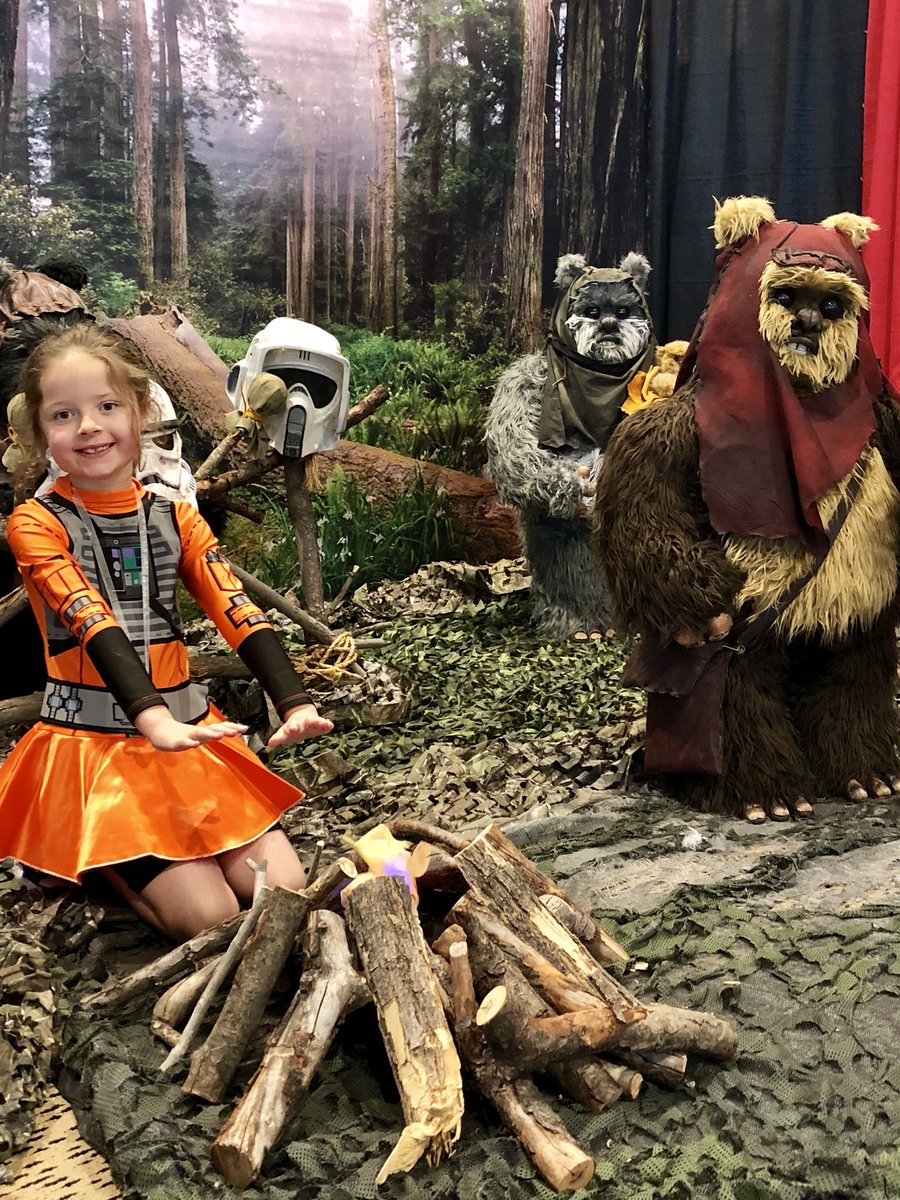 Travelplusfam's tweet photo. Our first visit @DenverComicCon was tons of fun! #starwars #ComicCon https://t.co/1l0Uo9voPG