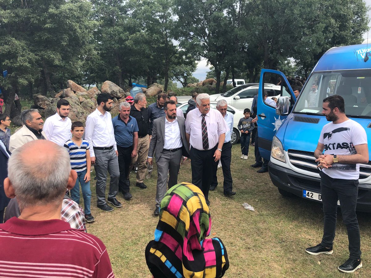 surucuas's tweet photo. İnlice ve Detse/Yeşildere mahallelerimiz şenliklerine İl.Yön.Kur.Üyemiz  @muzafferdnlr, Meram İlçe Bşk. @Dolular ve Meram İlçe teşkilatımızla birlikte katıldık.
#YaparsaYineAKPartiYapar
#VakitKonyaVakti
#VakitTürkiyeVakti
#MeramKazanırsaKonyaKazanır
#KonyaKazanırsaTürkiyeKazanır https://t.co/oQaeoM0Cbi