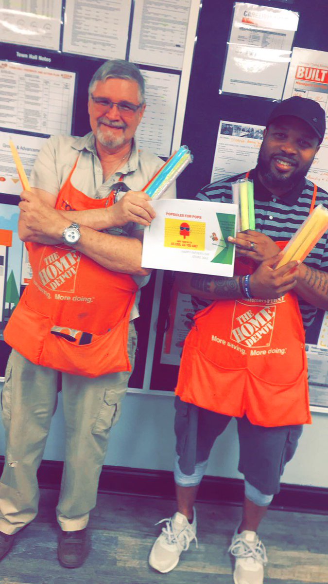 THDzsazsa's tweet photo. 😎 POPSICLES FOR POPS #italianicees #fruity #sugarfree .. every flavor for every type of Dad HAPPY FATHERS DAY!!! Keeping the cool guys cool @mikebreezzy @mikeyoungsr15 @eric_tweddle https://t.co/BQYdiCcVaE
