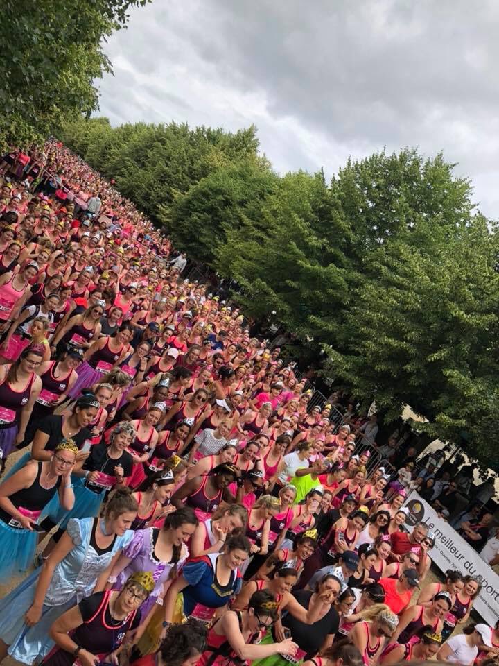 CyrilleKittel's tweet photo. Bravo aux 10 000 participantes de la nouvelle édition de La Course Des Princesses Interflora #CourseDesPrincesses #CourseDesPrincessesInterflora #PrincesseInterflora #running #interflora #chateaudeversailles @Interflora https://t.co/nws4JUPOyV