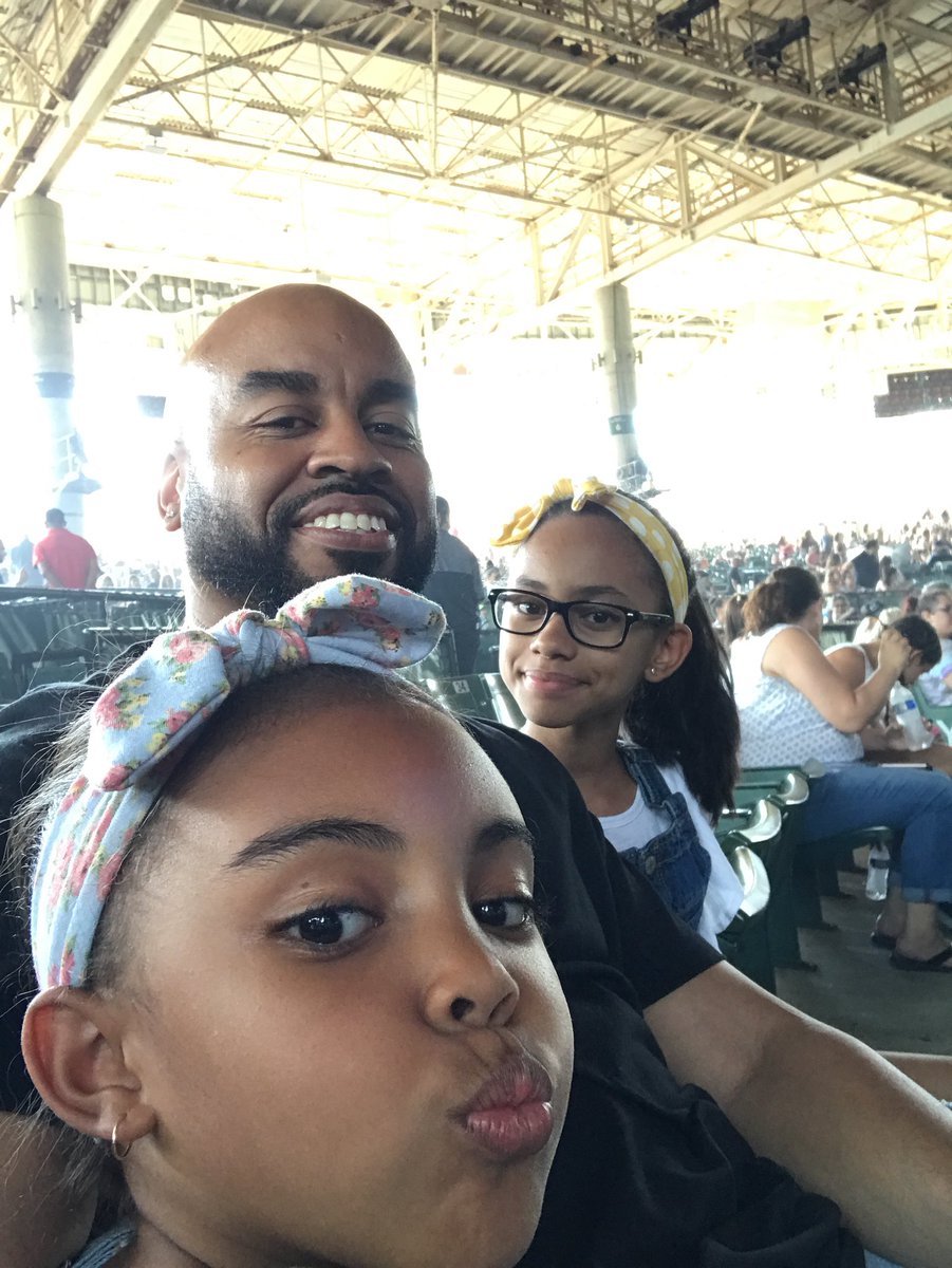 #Kiss108KissConcert with my girls. Happy Father’s Day to me!