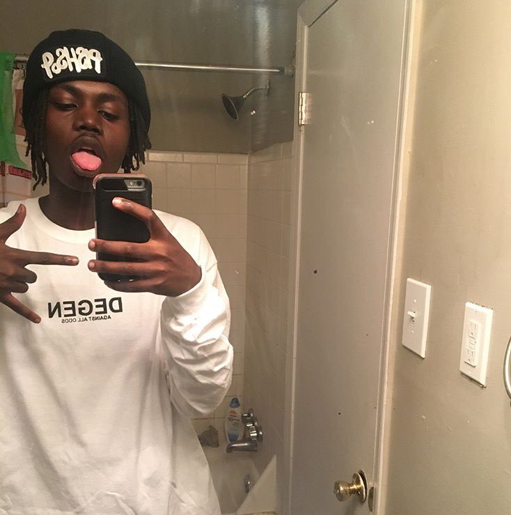 regularerik's tweet photo. support local brands nigga https://t.co/XoIyh1Ni6J