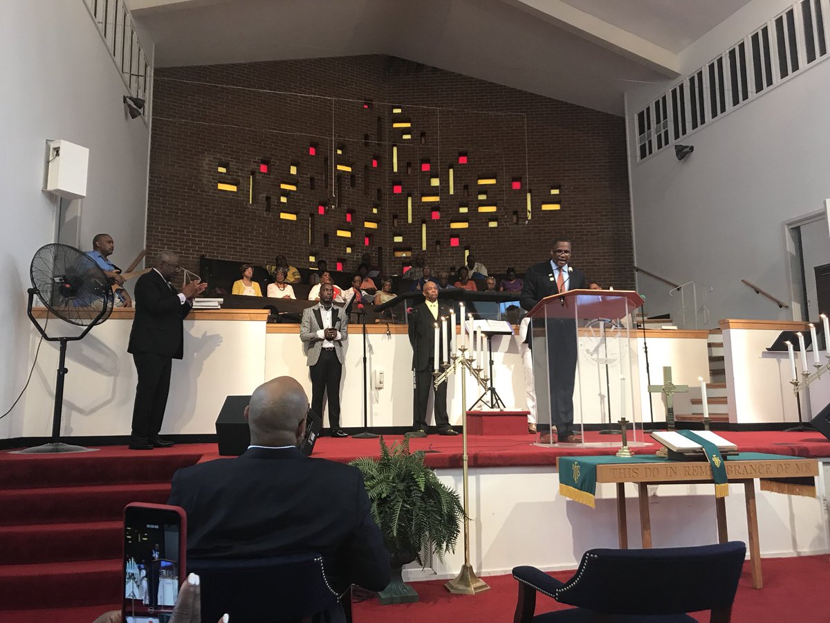 _MORADC's tweet image. Congratulations to @PastorKEC and all of the Ward 7 Dads honored by @MayorBowser and @DC_CFMB today at @PABC_DC. Thank you for your witness and for your example. Happy Father’s Day to all #DCDads #ThanksDCDad