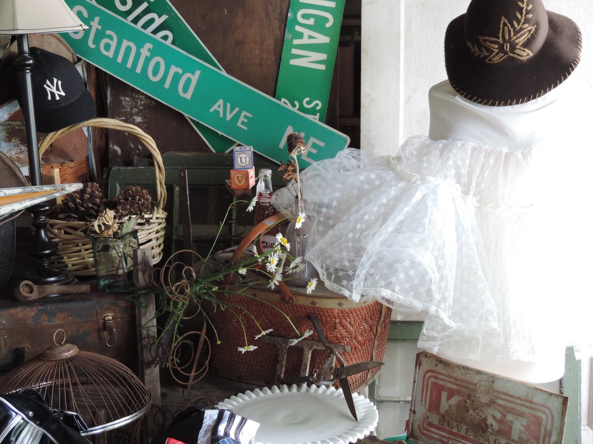 SevenSeven52V's tweet photo. used2bnewVintage is Celebrating!! Etsy is 13 yrs. Tomorrow....Come to Our SALE 20% Off Everything @used2bnewVintage June 17 - 22. Hurry!! #VintageGoods! #VintageFashion #DepressionGlass #MilkGlass #Pyrex #RusticVintage #DistressedDenim #Adidas #Levis #Puma https://t.co/v2YgZDJqbo